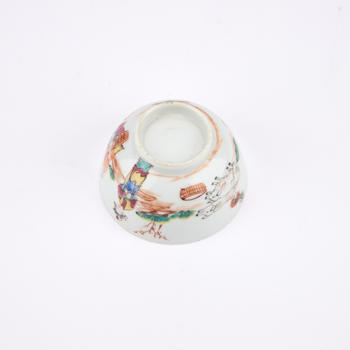 142 - A CHINESE PORCELAIN TEA BOWL circular with rounded sides and a circular foot, painted with figures, ... 