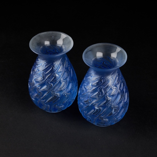 26 - RENÉ LALIQUE (FRENCH, 1860-1945), 'CANARDS', A PAIR OF VASES DESIGNED 1931 frosted and polished glas... 