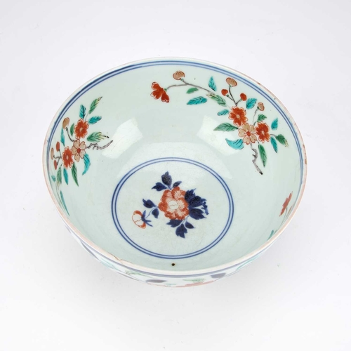 167 - A KAKIEMON PORCELAIN BOWL CIRCA 1700 of circular form with gently rounded sides, the interior delica... 