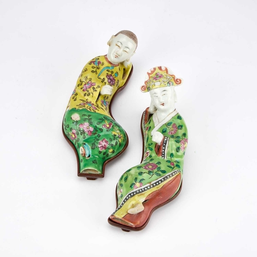 171 - A PAIR OF CHINESE PORCELAIN WALL FIGURES JIAQING, CIRCA 1820 each figure charmingly modelled with th... 