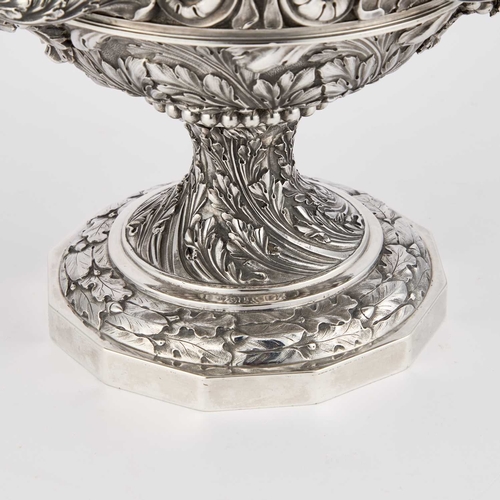 495 - A MAGNIFICENT GEORGE IV SILVER WINE COOLER by William Eley II, London 1824, of elegant campana form,... 