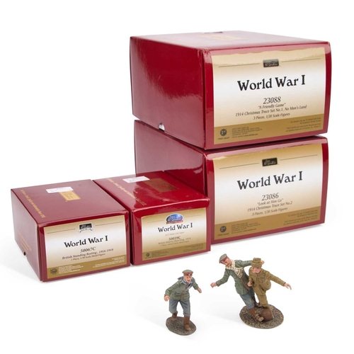 62 - A GROUP OF BOXED W. BRITAIN COLLECTORS CLUB WORLD WAR 1 FIGURES comprising 50067C British Standing R... 