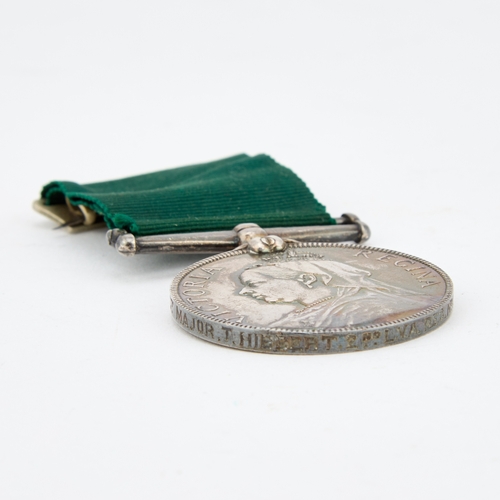 48 - A VICTORIA AND EDWARD VII MEDAL GROUP comprising a Queens South Africa Medal (Q.S.A) with South Afri... 