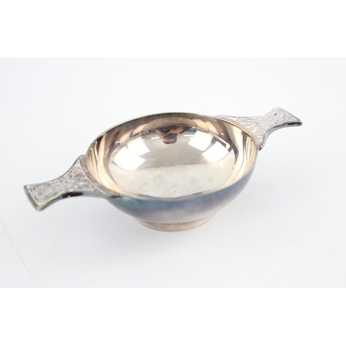 577 - Hallmarked Edinburgh silver scottish quaich 73g