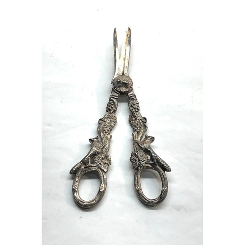 564 - Ornate silver hallmarked grape shears London silver hallmarks weight approx 100 g fox motif handles