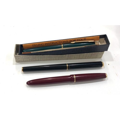 1097 - 3 x Assorted parker fountain pens inc boxed, slimfold, 14ct gold nibs