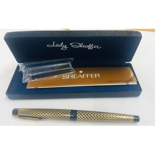 1099 - Vintage Sheaffer lady Sheaffer 11 Skripser black & gold fountain pen