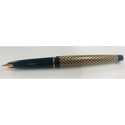 1099 - Vintage Sheaffer lady Sheaffer 11 Skripser black & gold fountain pen