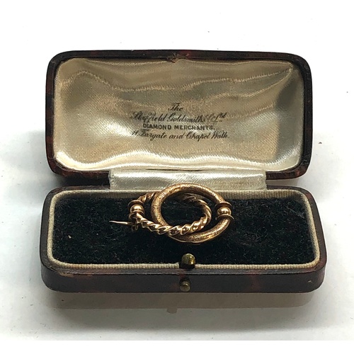 517 - boxed vintage 14ct gold brooch measures approx 28mm by 22mm hallmarked 585mm weight 4.1g