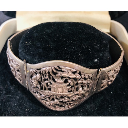 543 - Vintage silver oriental cutwork story panel bracelet boxed