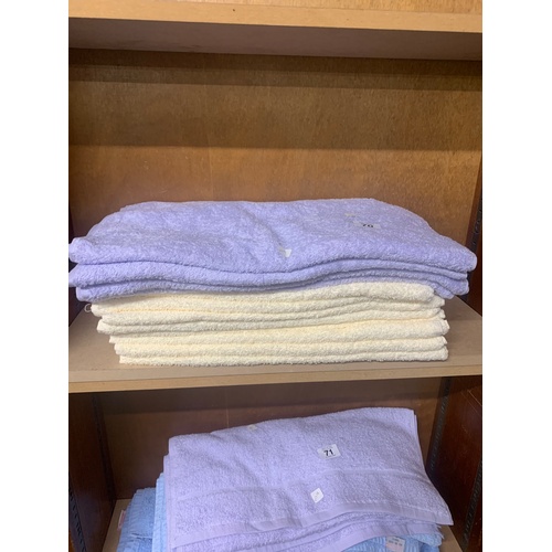 70 - 10 hand towels