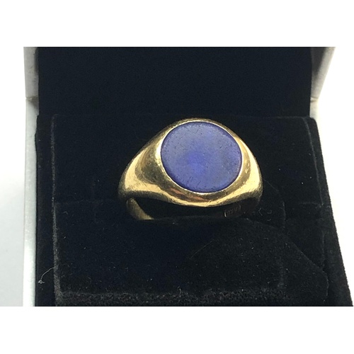 150 - 18ct gold hardstone ring