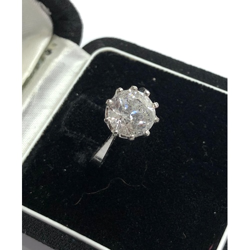 164 - Fine 2.5ct diamond ring sone measures approx 9mm dia set in platinum