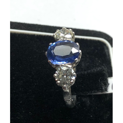 189 - Fine sapphire and diamond ring central sapphire 2.30ct with 2 diamonds 1.1ct set in platinum