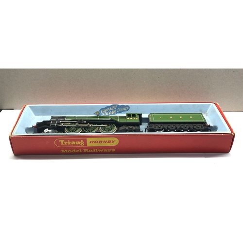 395 - Triang Hornby 4472 flying scotsman loco boxed missing lid