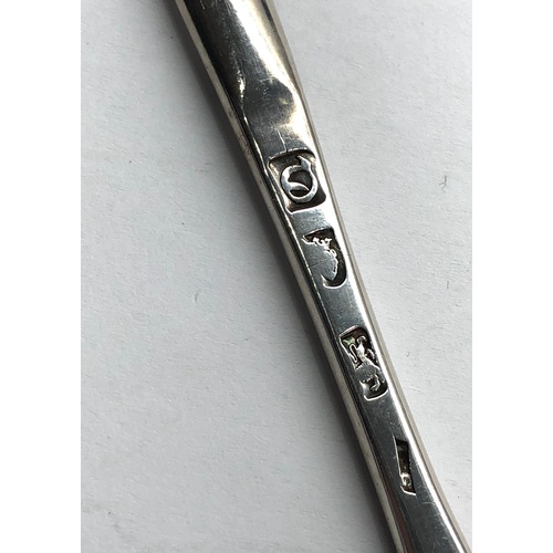 74 - Georgian silver marrow spoon London silver hallmarks 1770 measures approx 21cm long