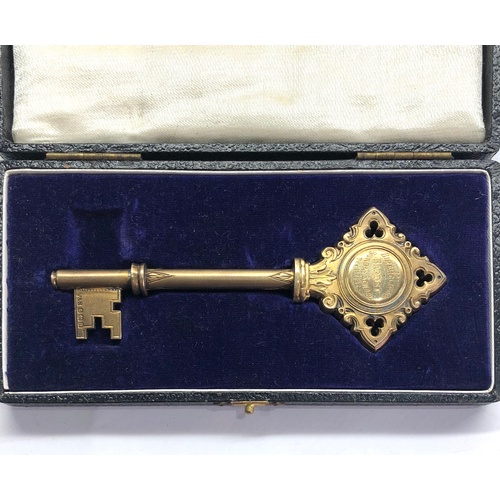 77 - Boxed silver gilt presentation key Birchcliffe baptist Sunday school dec 1934 1938 full Birmingham s... 