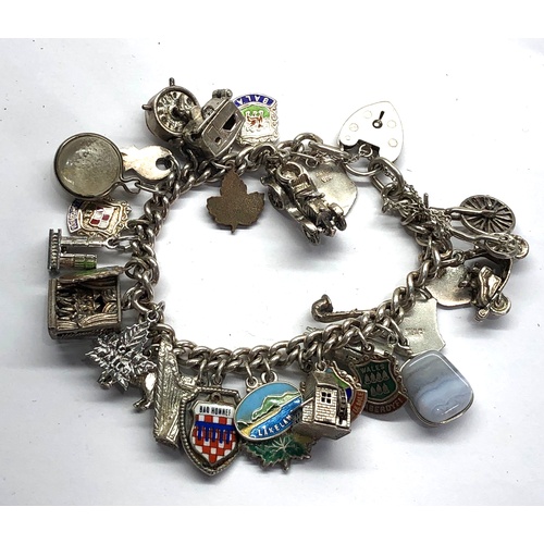 94 - Vintage silver charm bracelet