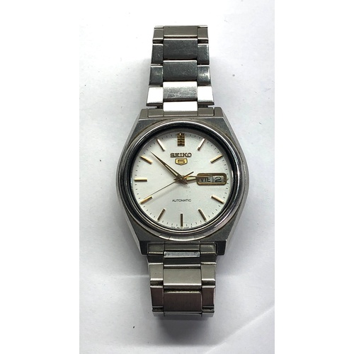 303 - Seiko 5 7009-876a gents s/steel wristwatch automatic