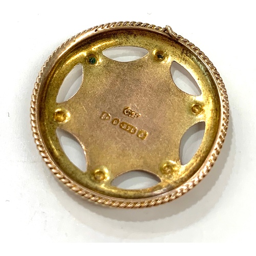 155 - 9ct Round gold brooch panel, approx measurements: 1.9g