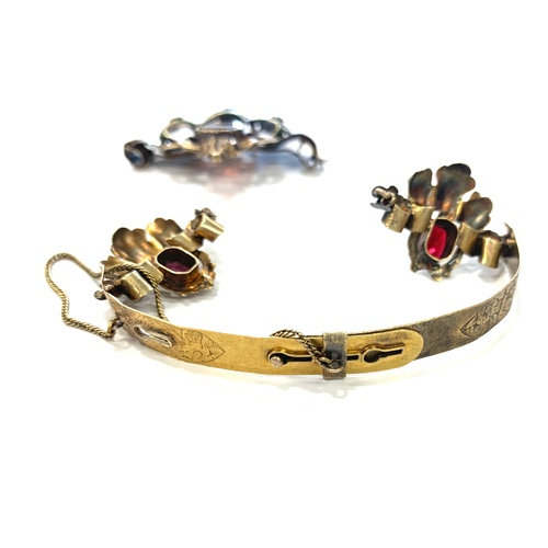 158 - Antique austro Hungarian gold and enamel stone set bracelet, tests high carat gold, in need of resto... 