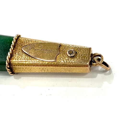 169 - Large Gold and Jade pendant, no hallmarks (tests as gold), overall height 10cm, height of Jade 6.5cm