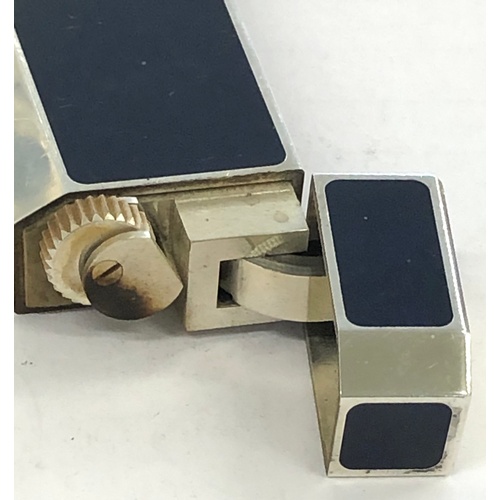 392 - Vintage Cartier cigarette lighter, in good untested condition as shown in images.