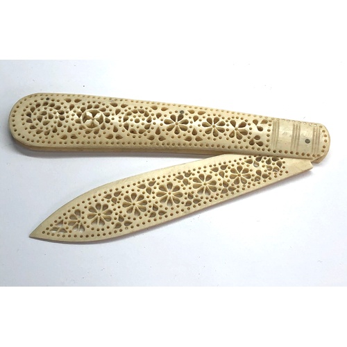 394 - vintage ivory / bone carved paper knife