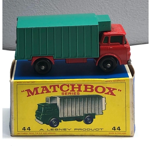 415 - Boxed Matchbox lesney No44 refrigerator