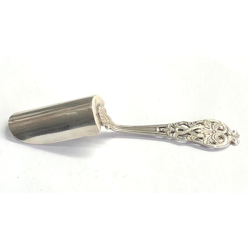 122 - continental silver caddy /sugar spoon 800 silver hallmark measures approx 12cm by width 22mm