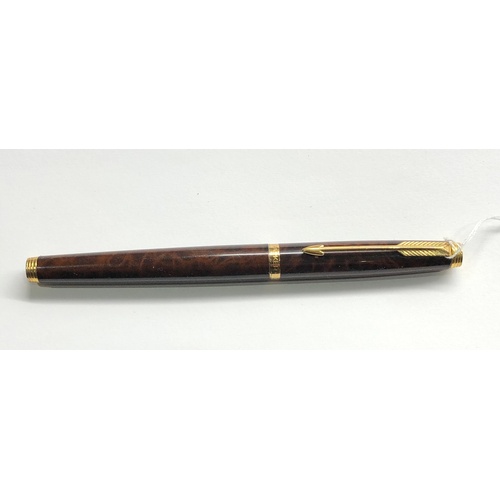 411 - 14ct gold parker fountain pen