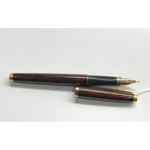 411 - 14ct gold parker fountain pen