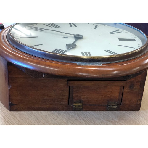 426 - Antique mahogany single fusee school / post office wall clock, untested complete with pendulum and k... 