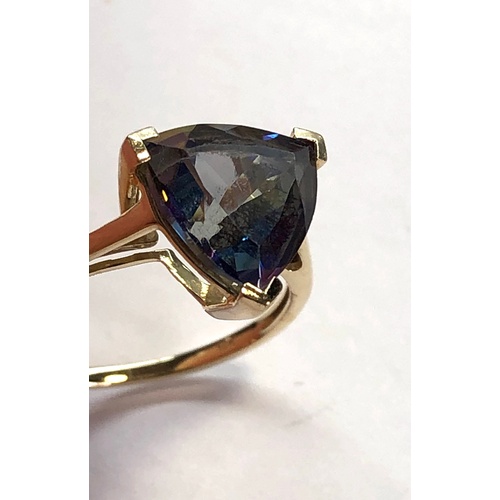 134 - 10k Gold stone set ring weight 2.4 blue Irridescent stone, as  shown good condition, ring size O