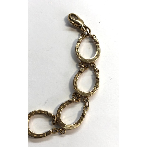 139 - Vintage 9ct gold horse shoe bracelet, measures approx 19cm long 14mm wide weight approx 16g, good as... 