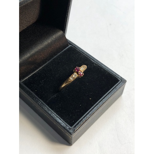 144 - Vintage 18ct diamond and ruby ring weight 2.2g, as shown condition