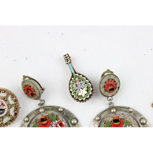 192 - Collection of Italian micromosaic jewellery  Items are in pre-owned, vintage condition One brooch cl... 