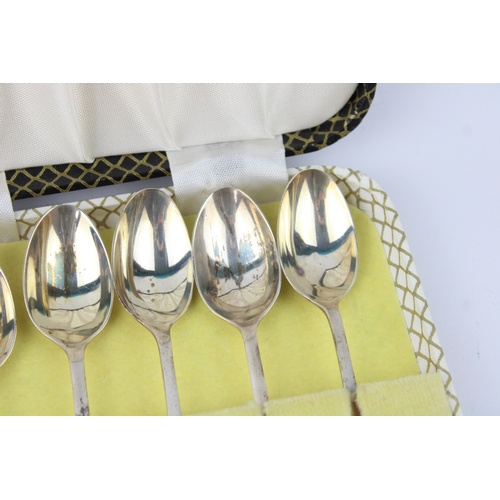 44 - Vintage Hallmarked 1928 Birmingham silver teaspoons  cased maker - William Suckling Ltd length - 11c... 