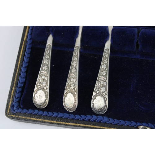 42 - Antique Hallmarked 1906 Sheffield silver teaspoons  with associated cased  Maker - W S Savage & Co L... 