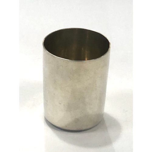 102 - Silver plain Russian beaker, approximate Height 6cm, approximate total weight: 45g