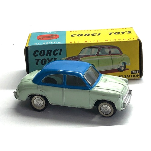 441 - Boxed Corgi 202 Morris Cowley saloon in good condition please see images for condition