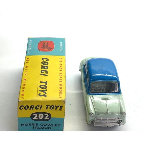 441 - Boxed Corgi 202 Morris Cowley saloon in good condition please see images for condition