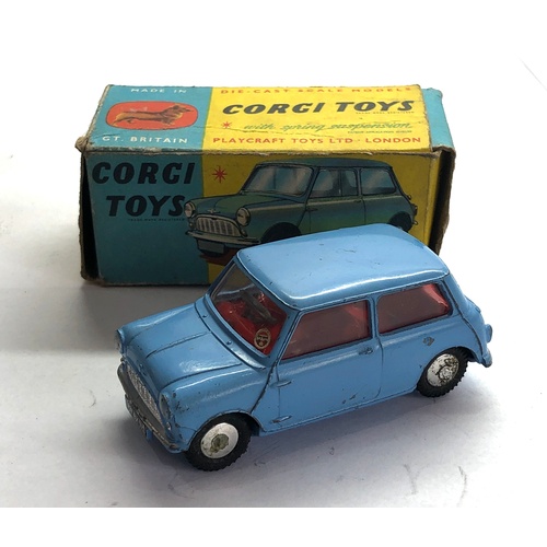 443 - Boxed Corgi 226 Morris Mini Minor in good condition please see images for condition