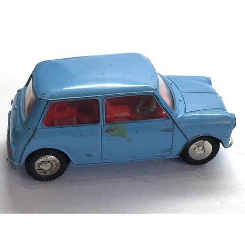 443 - Boxed Corgi 226 Morris Mini Minor in good condition please see images for condition