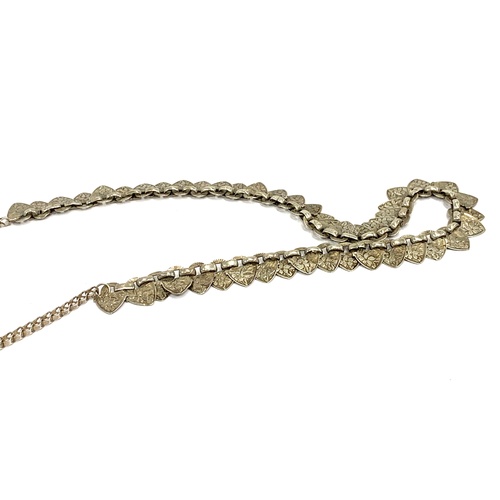 400 - Vintage ladies silver chain, no hallmarks but tests as silver, flower detailing, approximate length ... 