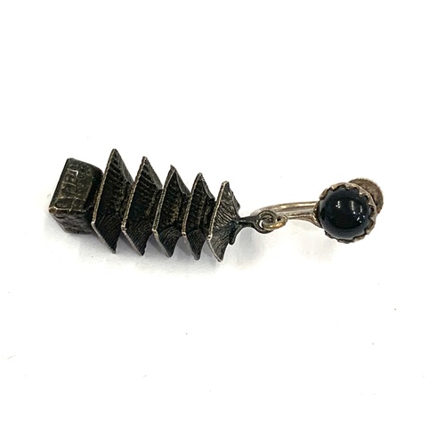 378 - Pair ladies pagoda screw back earrings, overall good condition