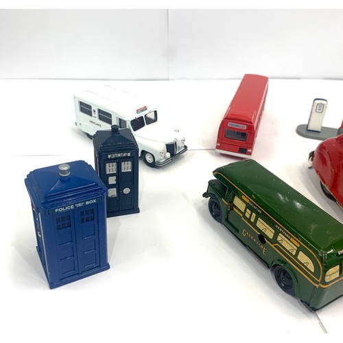 470 - 7 Die cast items, 4 verticals, petrol pump and 2 Dr Who tardis, please see images for condition