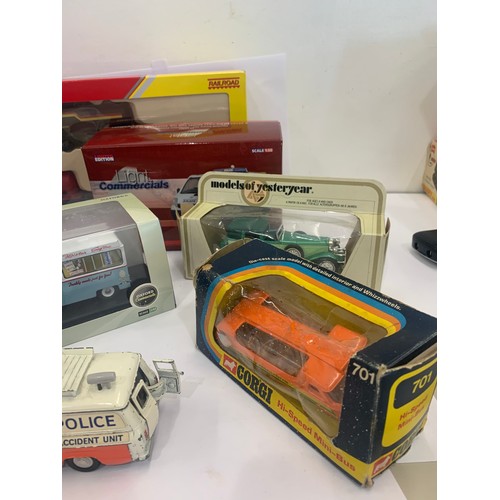 477 - Large selection of die cast vehicles, to include Dinky, Hornby etc, please see images for condition