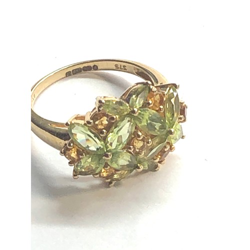 184 - 9ct gold peridot and citren ring weight 3.7 size m-n