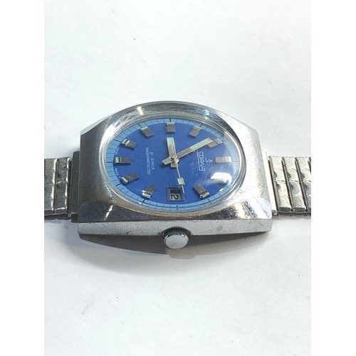 327 - Vintage gents Sorna wristwatch the watch is ticking please see images for condition no warranty give... 